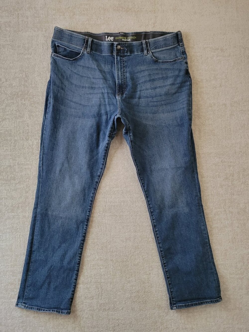 Lee Extreme Motion Straight Taper Denim Jeans 46x34 Mens Blue Casual Everyday